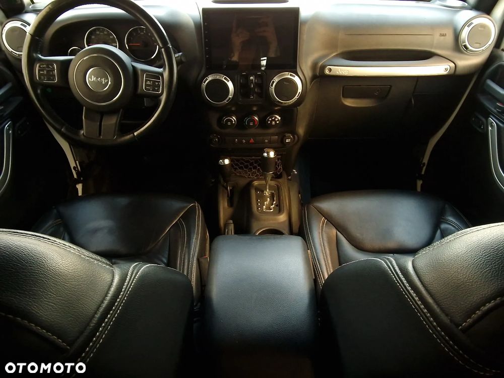 Jeep Wrangler 3.6 Unlim Rubicon X - 30