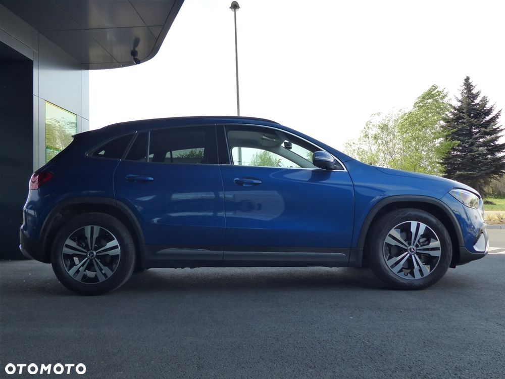 Mercedes-Benz GLA 200 d Progressive 8G-DCT - 8
