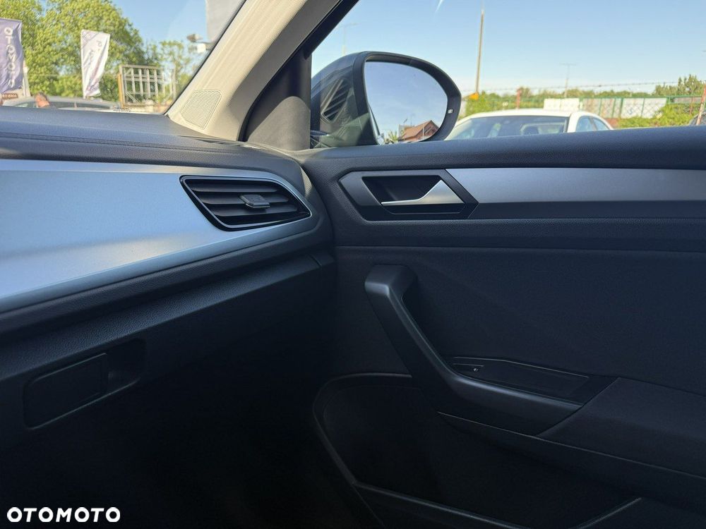 Volkswagen T-Roc 1.5 TSI Life - 31