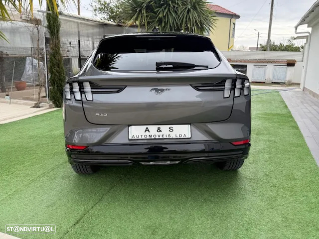 Ford Mustang Mach-E AWD PREMIUM - 9