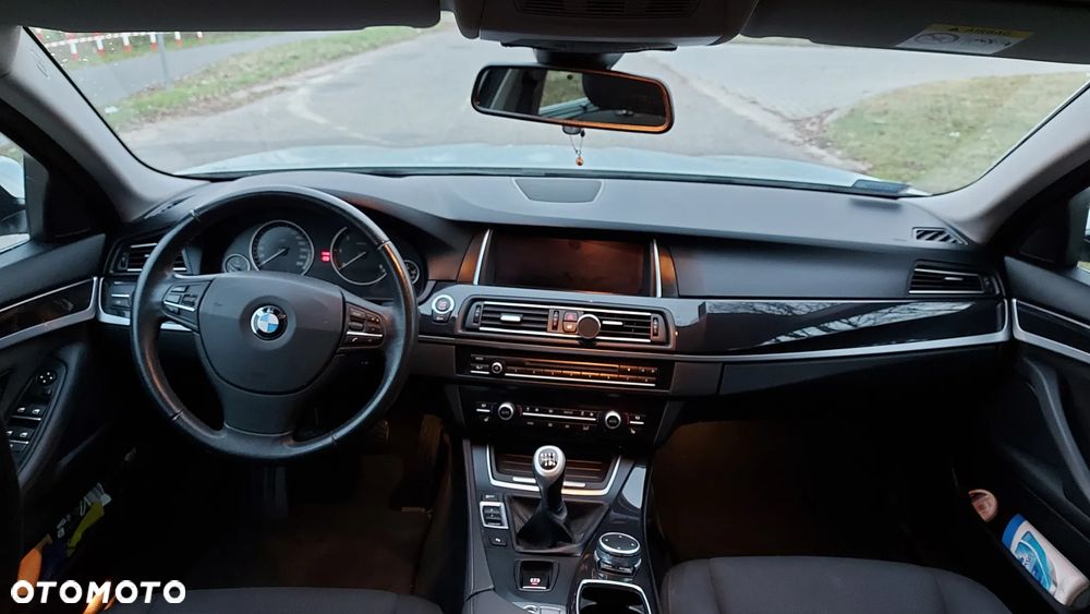 BMW Seria 5 520d Luxury Line - 7