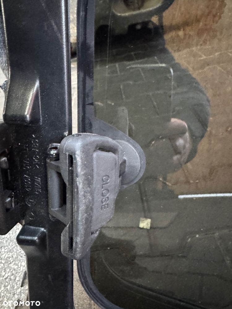 Szyba drzwi rozsuwane Transit Turneo Custom - 4