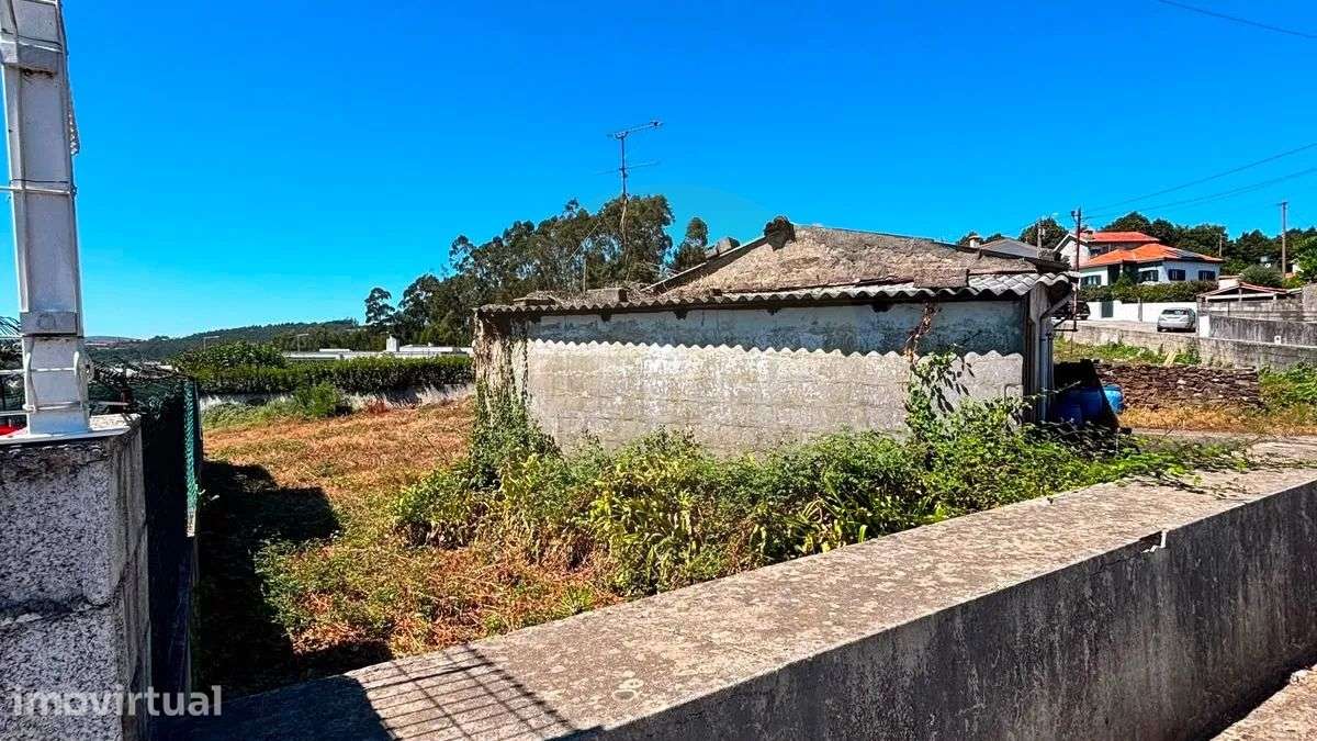 Moradia rústica em Lousado - Grande imagem: 2/3