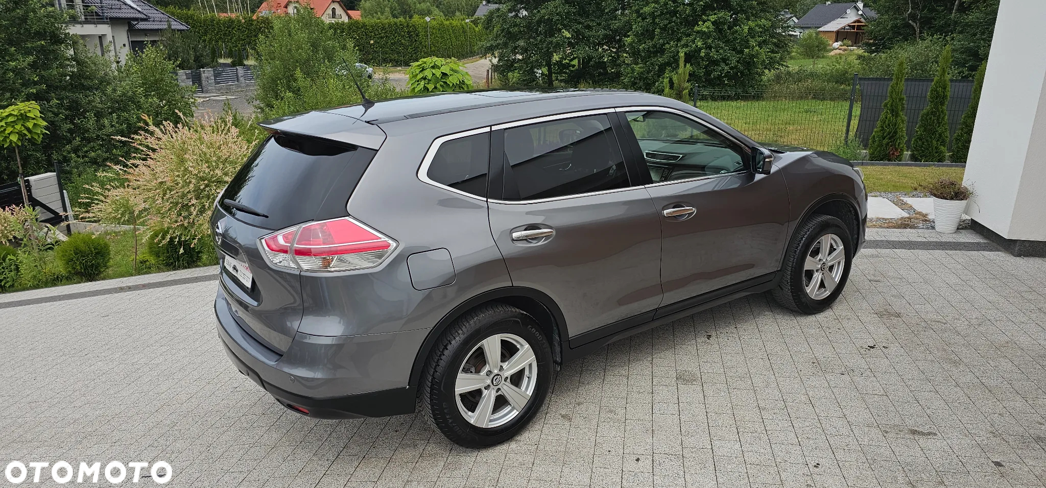 Nissan X-Trail 1.6 DCi N-Connecta 4WD 7os - 19