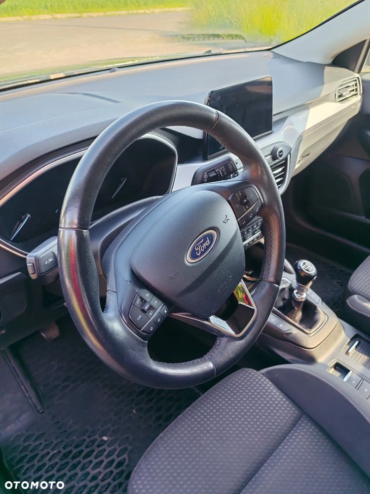 Ford Focus 1.5 EcoBlue Start-Stopp-System COOL&CONNECT - 11
