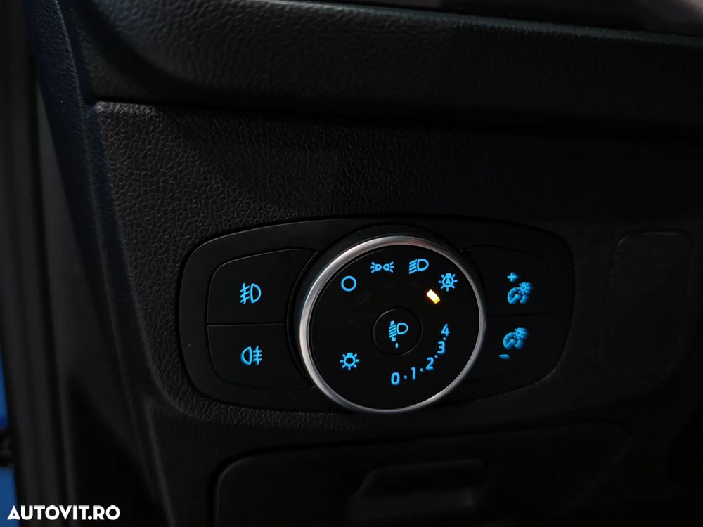 Ford Focus Turnier 1.5 EcoBlue Start-Stopp-System Aut. ST-LINE - 23