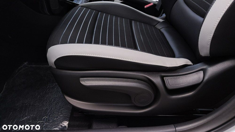 Kia Stonic - 9