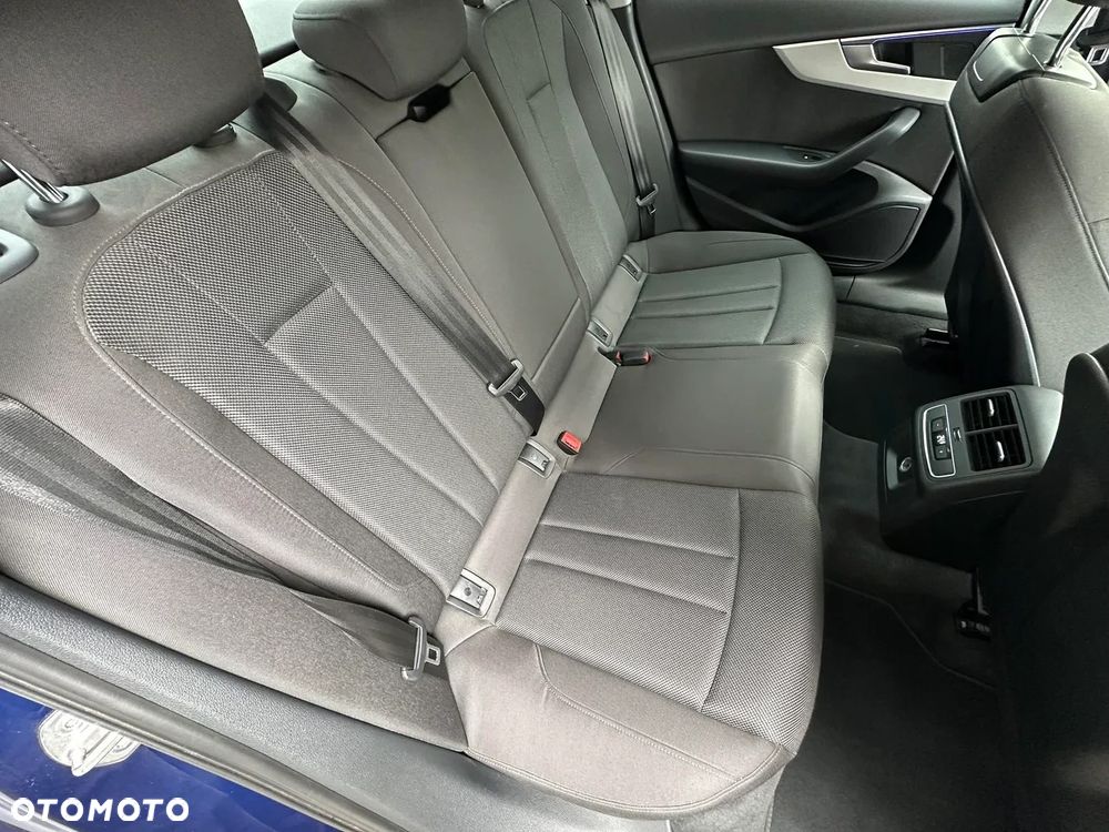 Audi A4 Limousine 35 TDI mHEV Advanced S tronic - 13