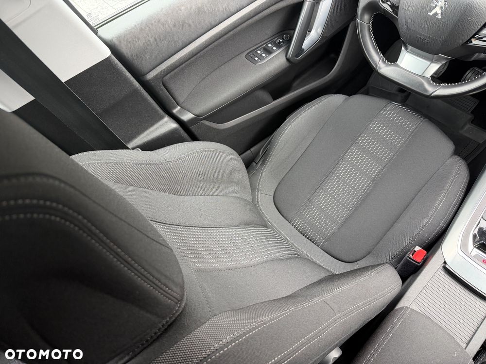 Peugeot 308 BlueHDi 120 Stop & Start Allure - 21