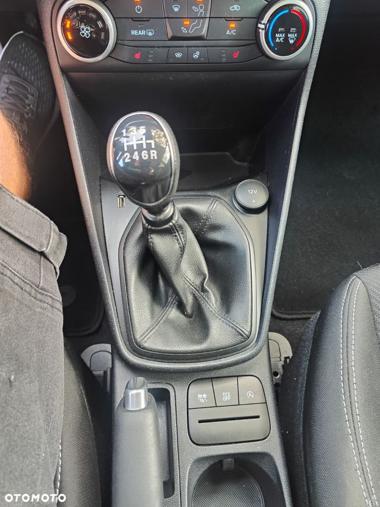 Ford Fiesta 1.0 EcoBoost S&S COOL&CONNECT - 16