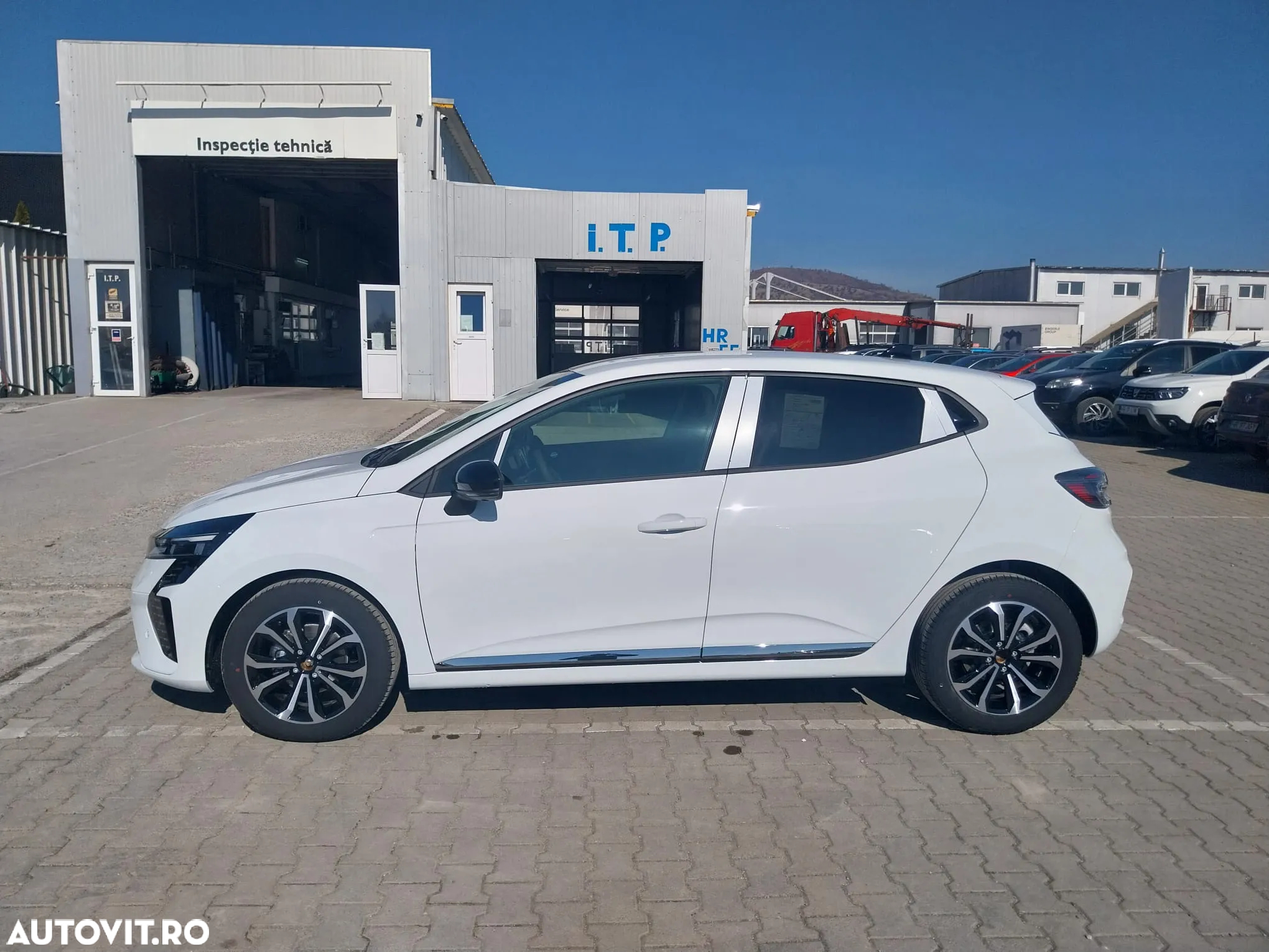 Renault Clio V 1.0 TCe 90 Techno - 13