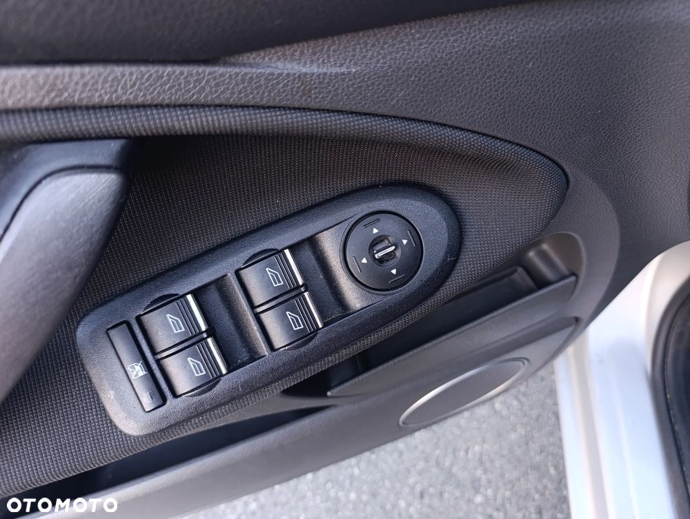 Ford C-MAX 1.8 Titanium - 20