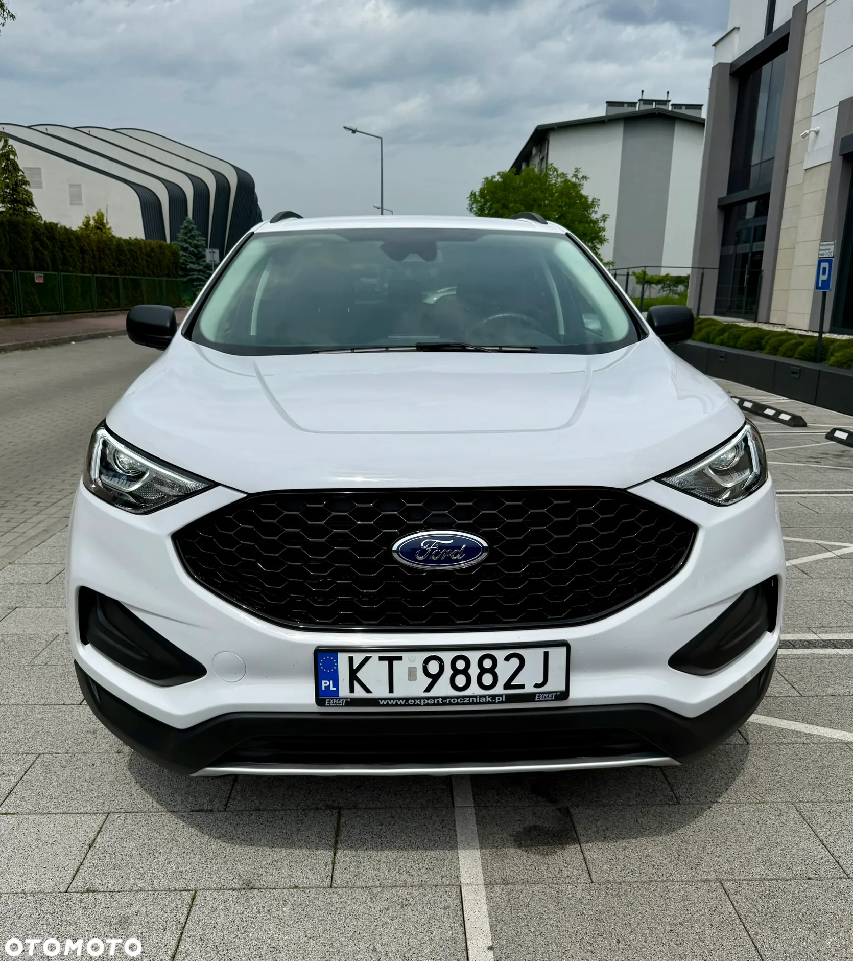 Ford Edge - 2