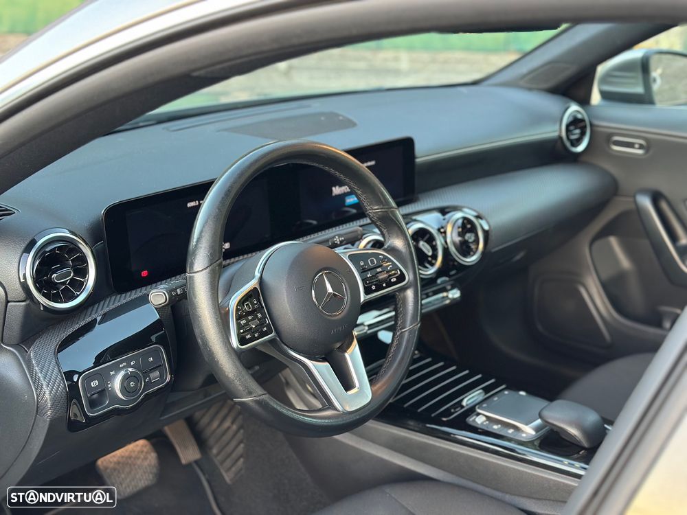 Mercedes-Benz CLA 180 d 7G-DCT Progressive - 32