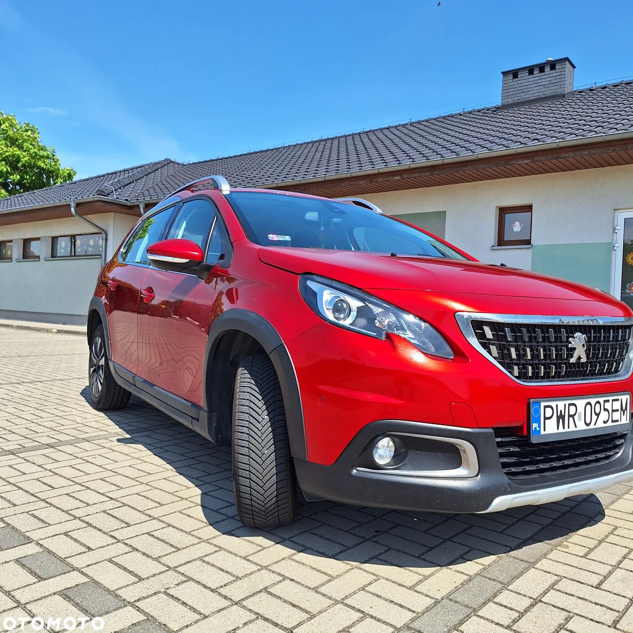 Peugeot 2008 1.2 Pure Tech Active S&S EAT6 - 1