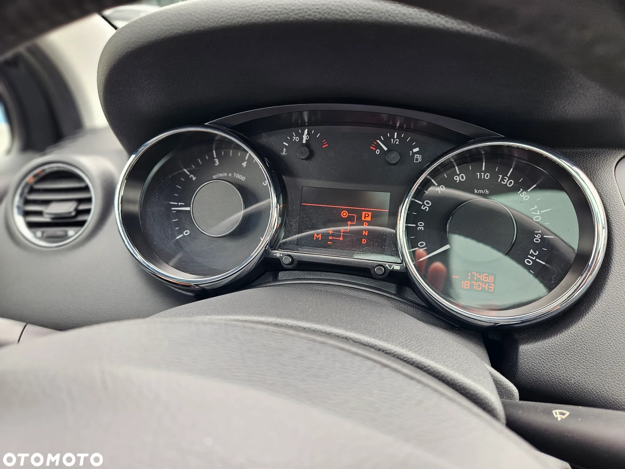 Peugeot 5008 1.6 THP Business Line 7os - 20