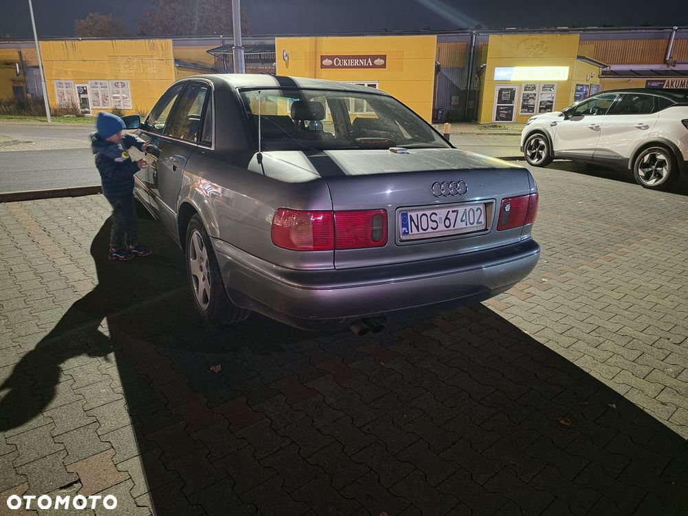 Audi A8 - 6
