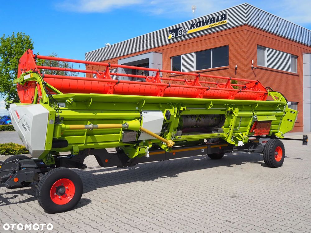 Claas Trion 750 CEMOS + V770 - 12