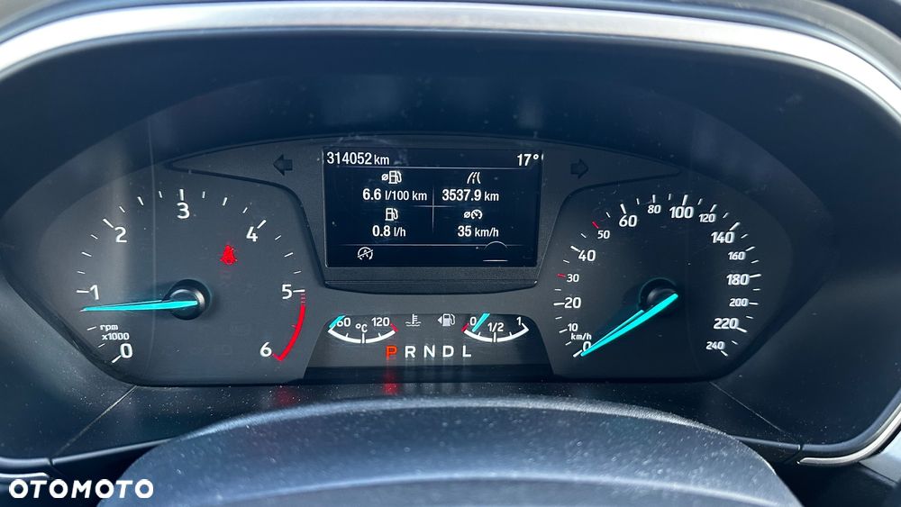 Ford Focus 1.5 TDCi Trend Sport PowerShift - 6