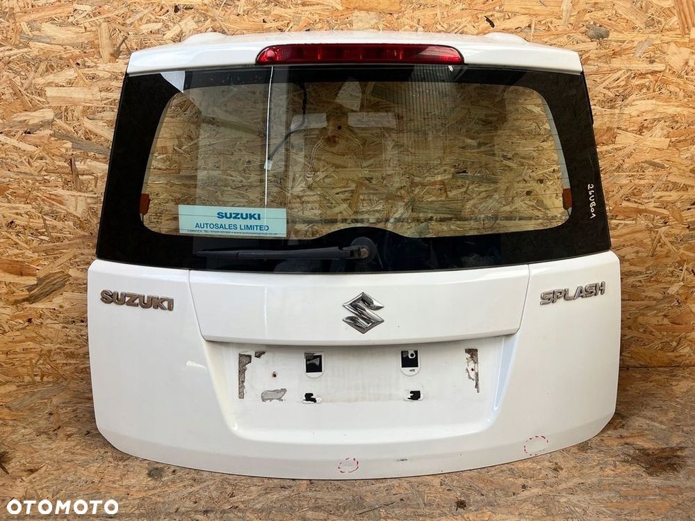 KLAPA TYŁ pokrywa bagażnika SUZUKI SPLASH Lakier: 26UB Biały