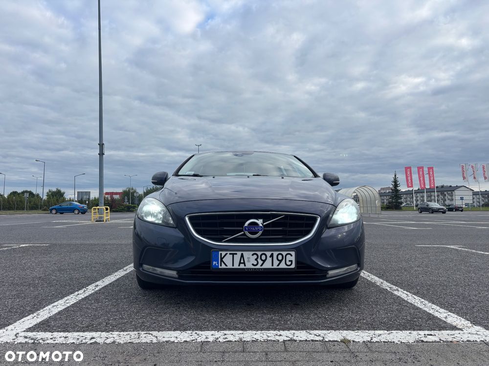 Volvo V40 D2 Momentum - 4