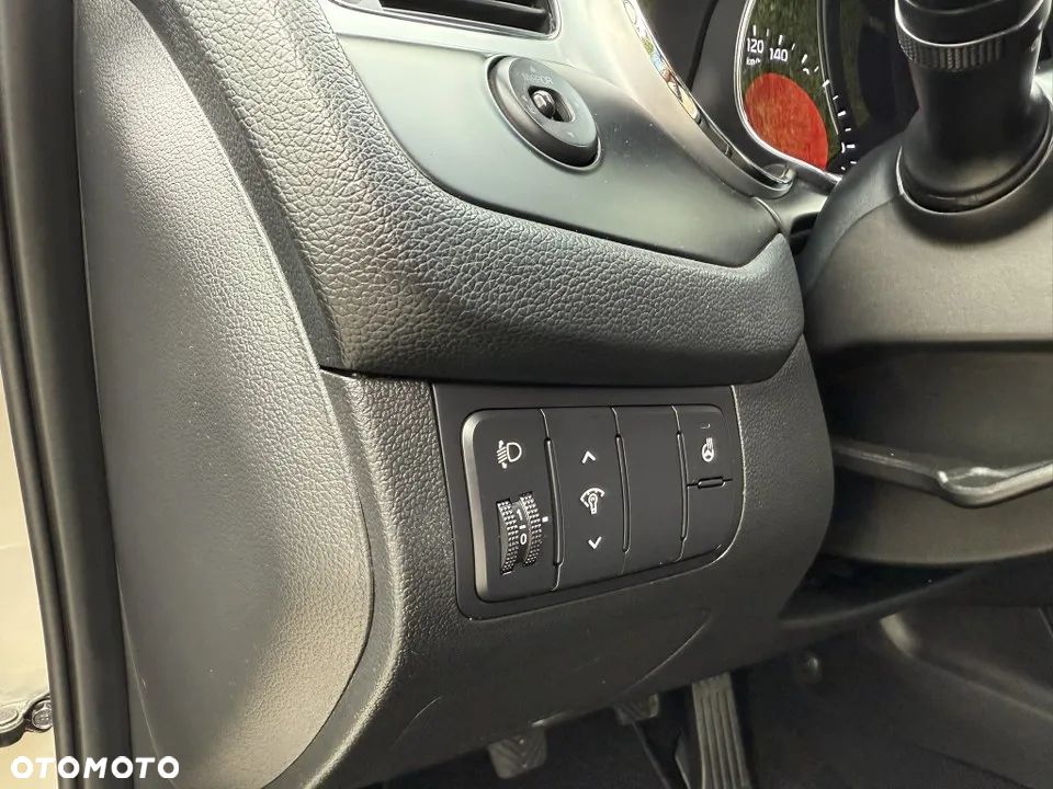Kia Ceed 1.6 GDI SW Platinum Edition - 20
