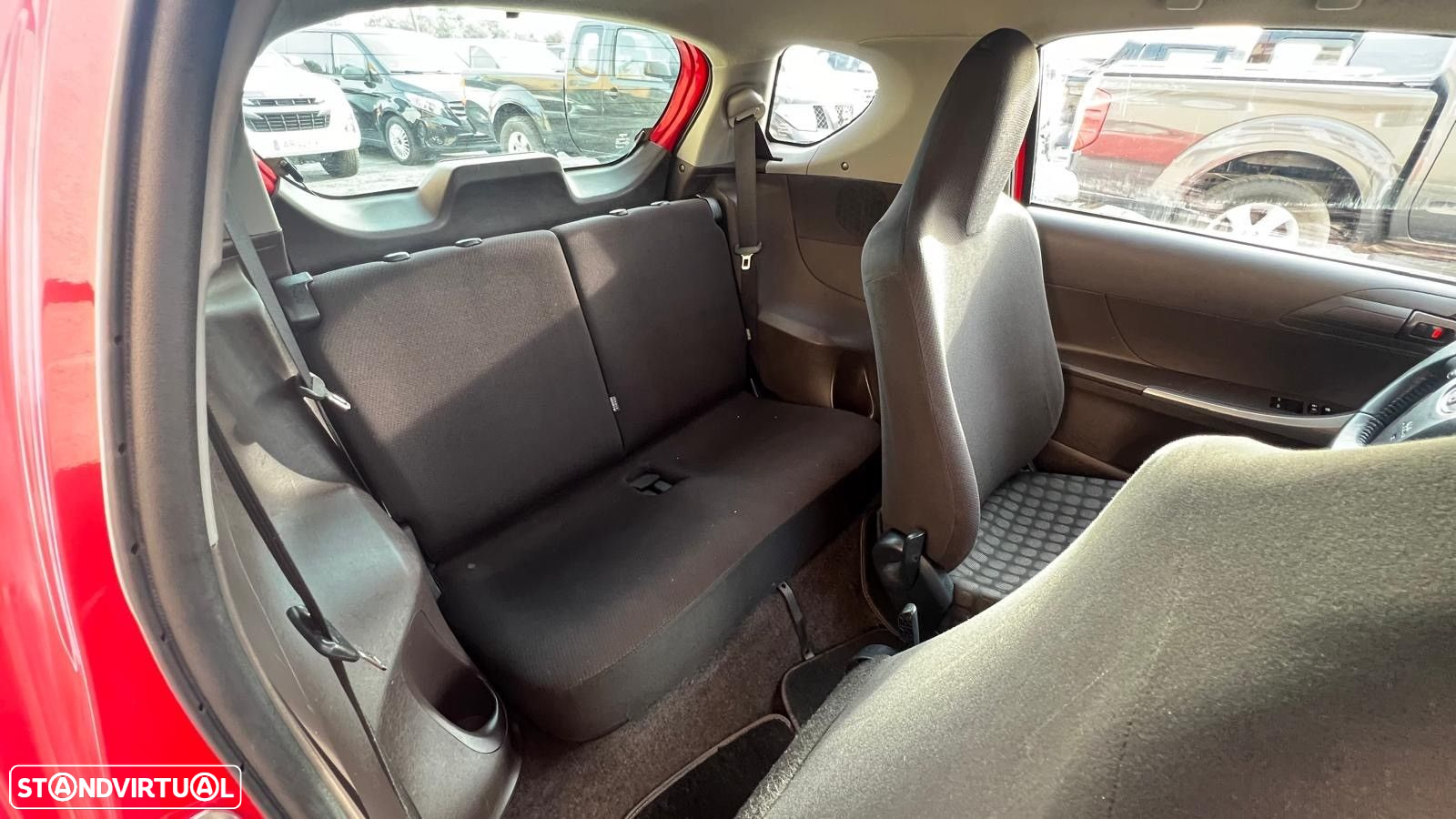 Toyota iQ 1.0 VVT-i 2 EP - 8