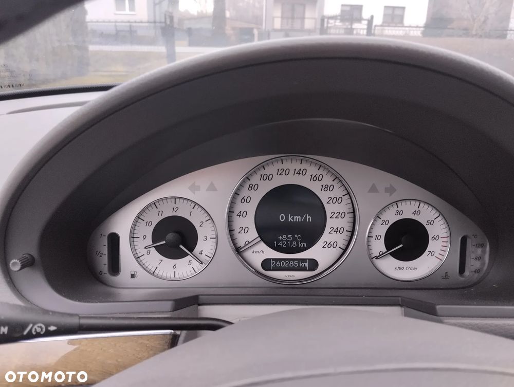 Mercedes-Benz Klasa E 500 7G-TRONIC Avantgarde - 18