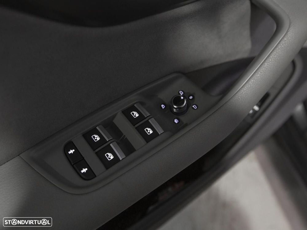 Audi Q7 3.0 TDI quattro S-line Tiptronic 7L - 39