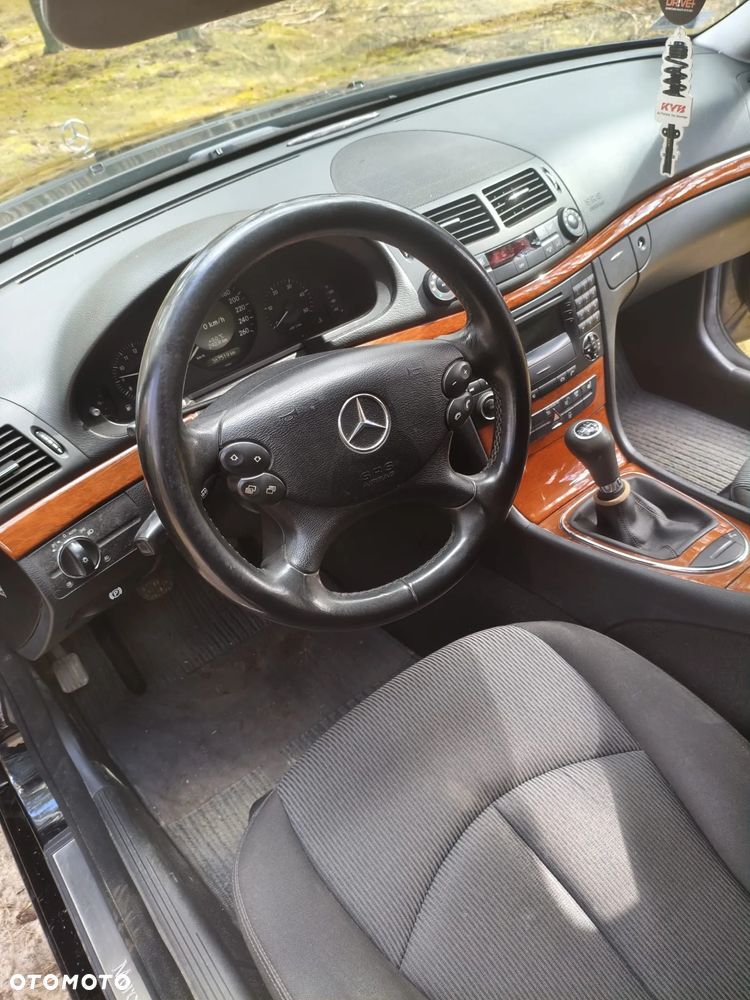 Mercedes-Benz Klasa E 220 CDI Classic - 14