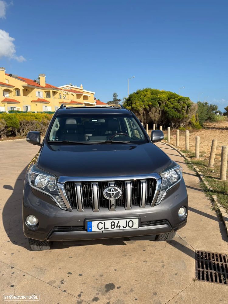 Toyota Land Cruiser 3.0 D-4D Luxury CA - 3