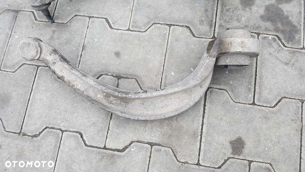 Wahacz Lewy Przód 8K0407695C Audi A4 B8 A5