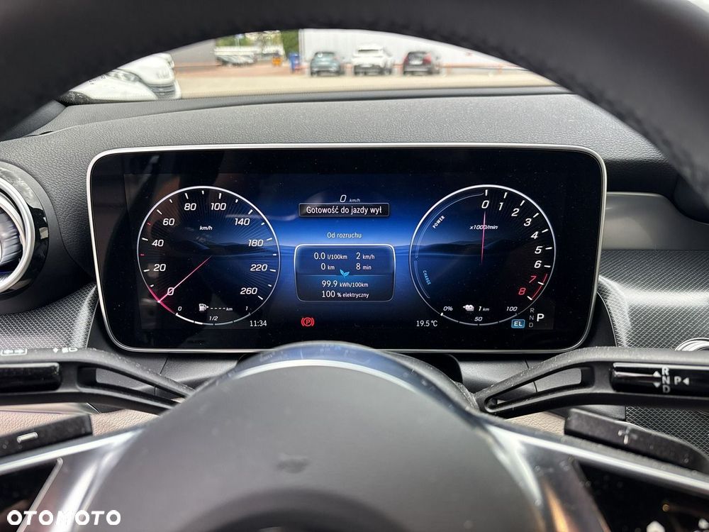 Mercedes-Benz GLC - 12