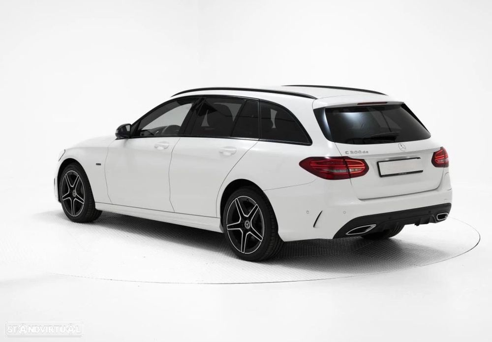 Mercedes-Benz C 300 de AMG Line - 2