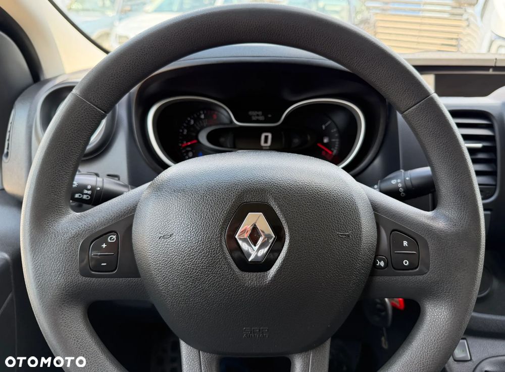 Renault Trafic - 24