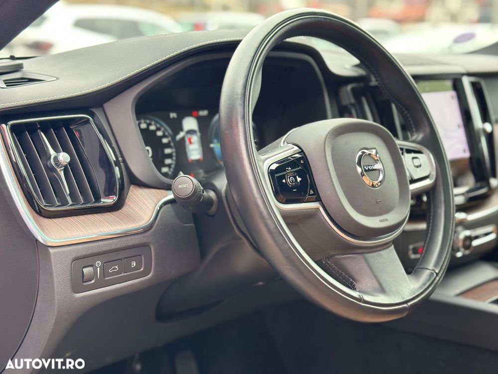 Volvo XC 60 Recharge T8 Twin Engine eAWD Inscription - 13