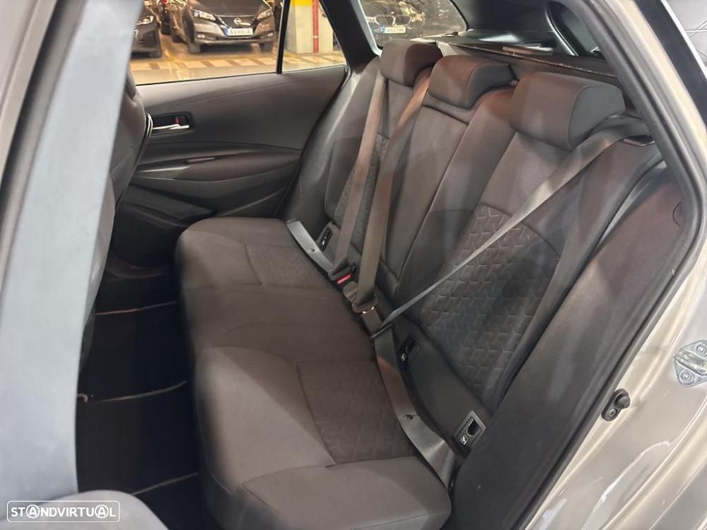 Toyota Corolla Touring Sports 1.8 Hybrid Comfort - 6