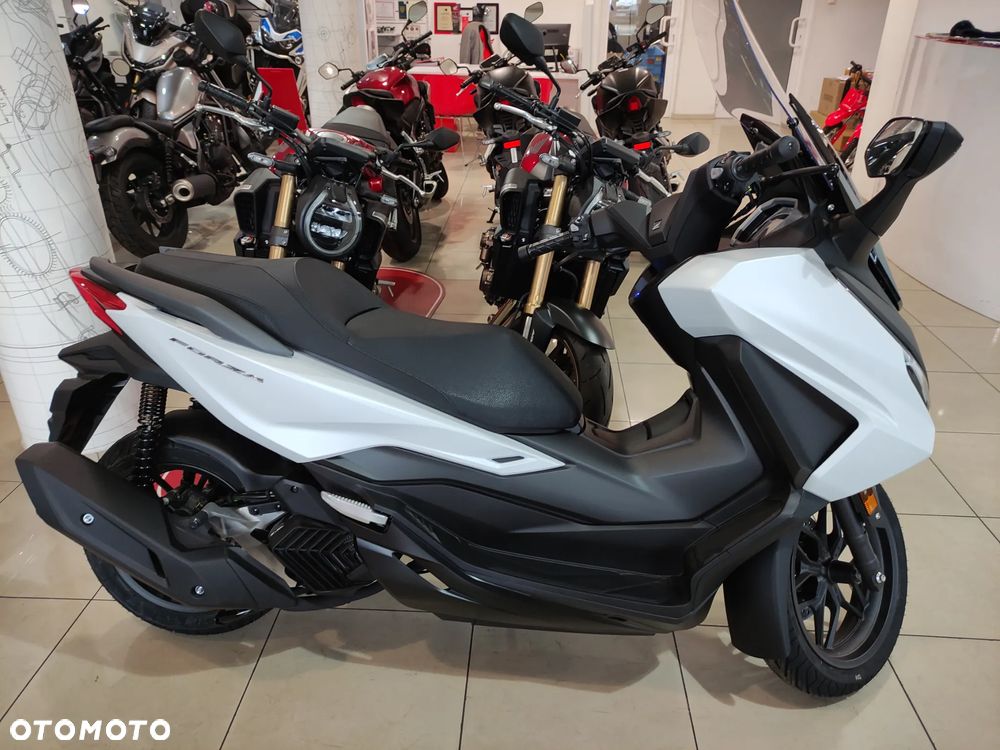 Honda NSS - 8