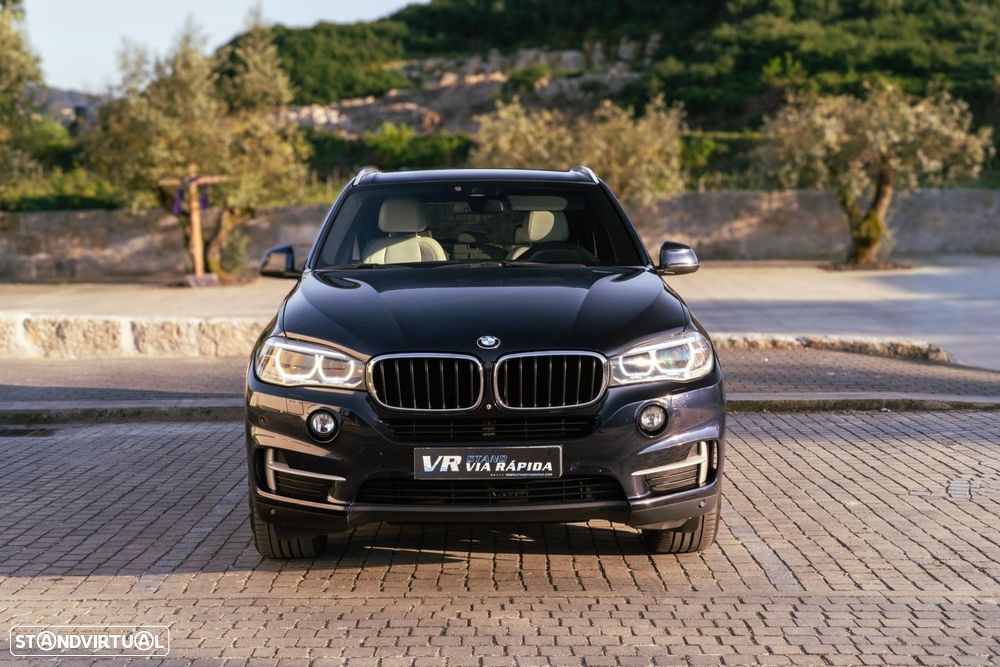 BMW X5 25 d sDrive Comfort 7L - 3