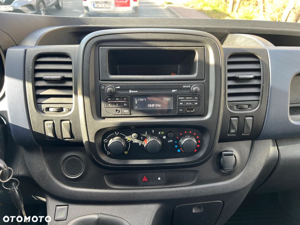 Opel Vivaro - 26