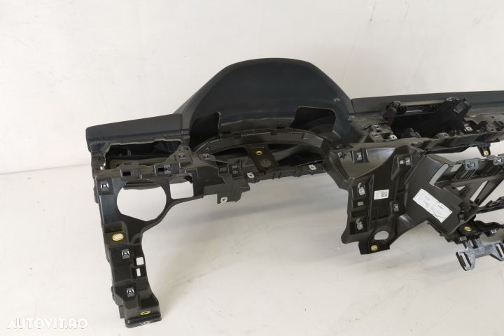 Plansa Bord Originala In Stare Buna Reconditionata profesional Skoda S - 2