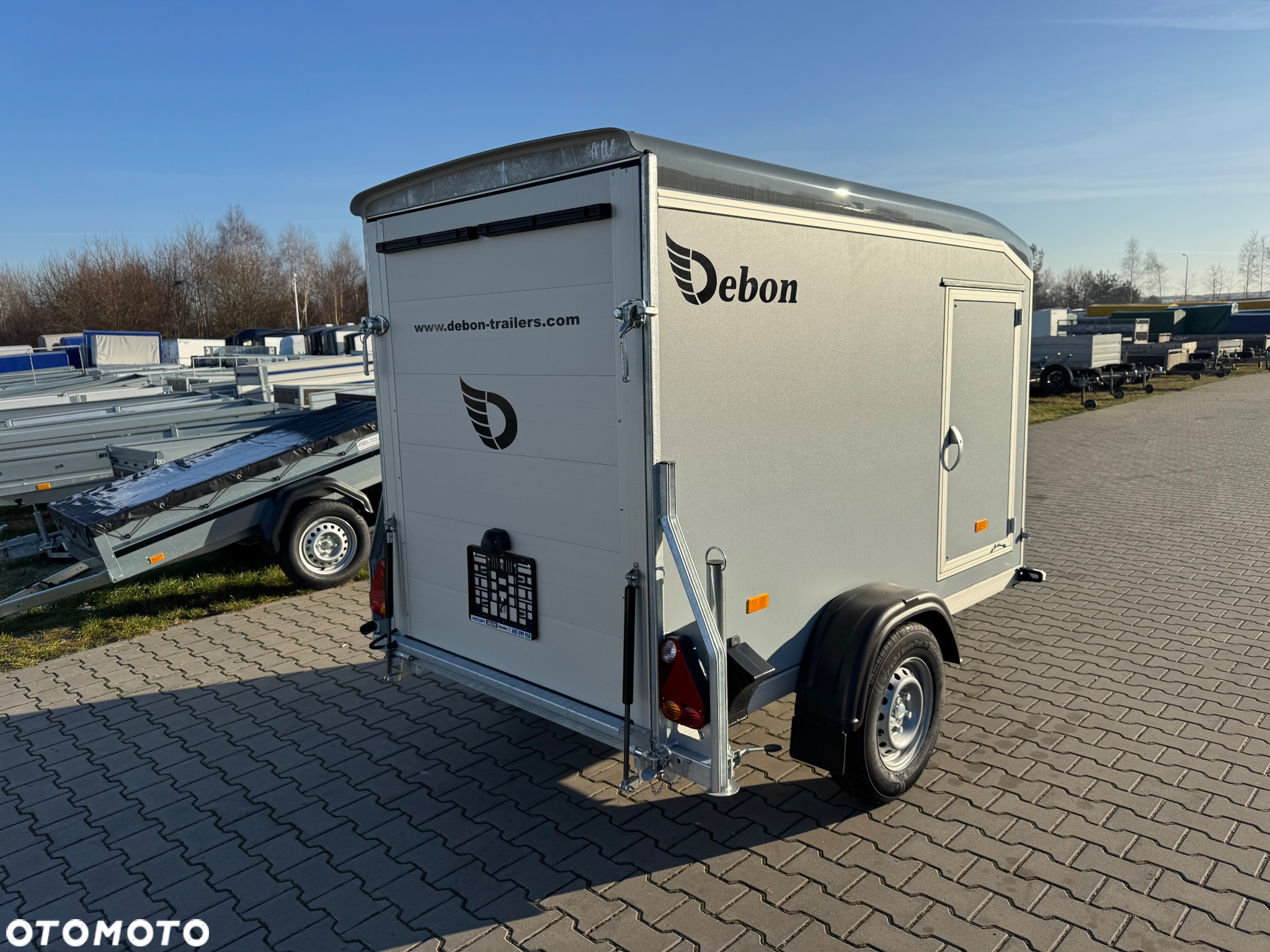 Debon C255 PPL | drzwi boczne / 255 x 125 cm / 1300kg DMC - 4