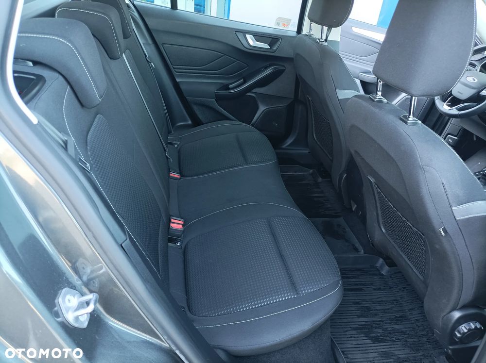Ford Focus 1.0 EcoBoost mHEV Titanium - 16