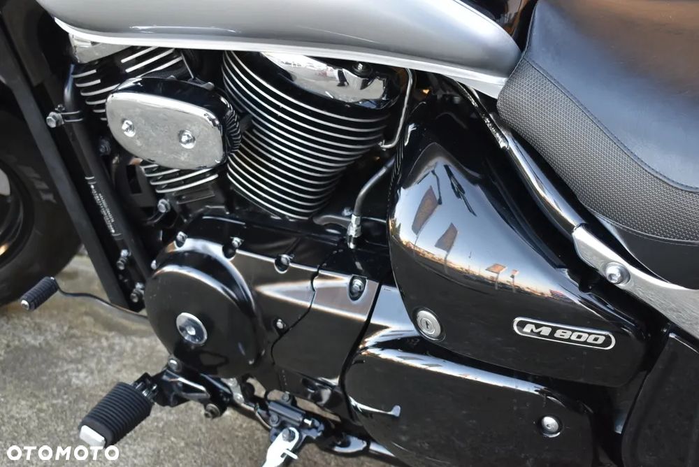 Suzuki Intruder - 20