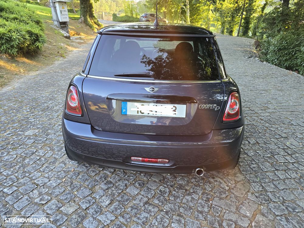 MINI 3 Portas Cooper D - 3