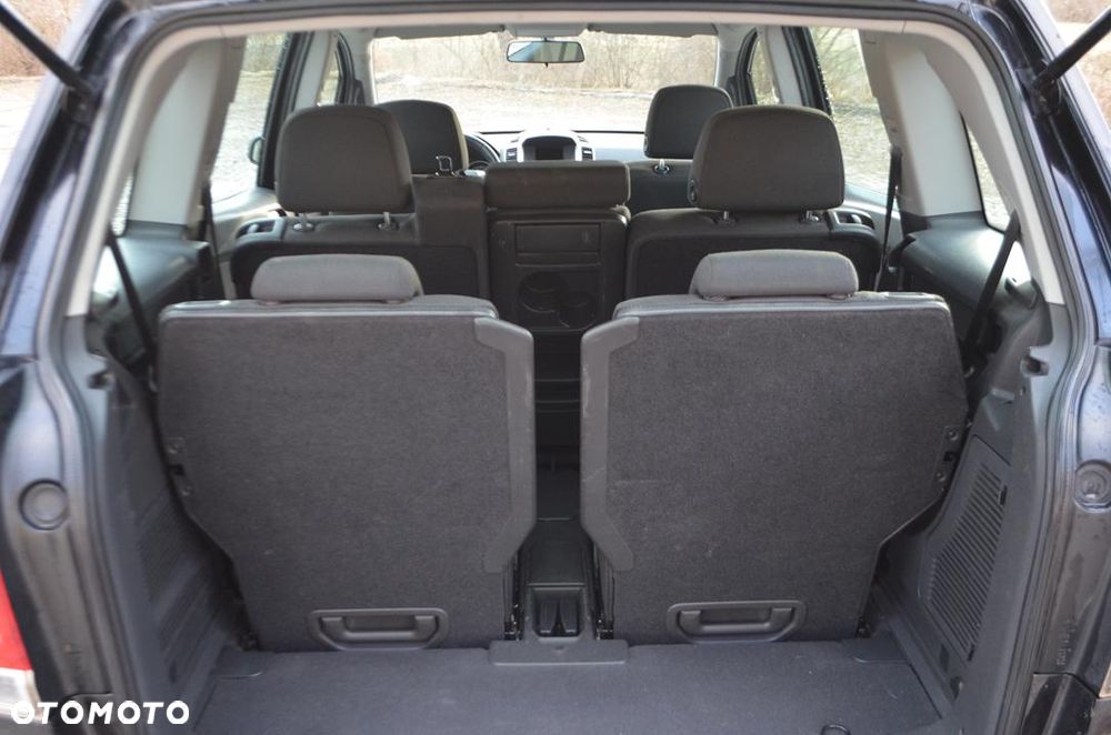 Opel Zafira 1.6 - 15