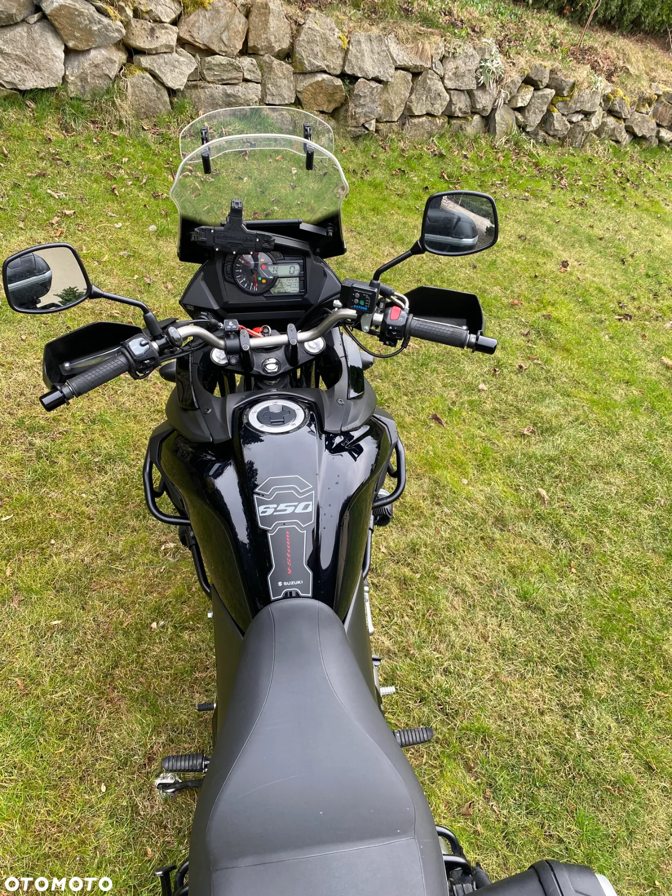 Suzuki V-STROM - 10