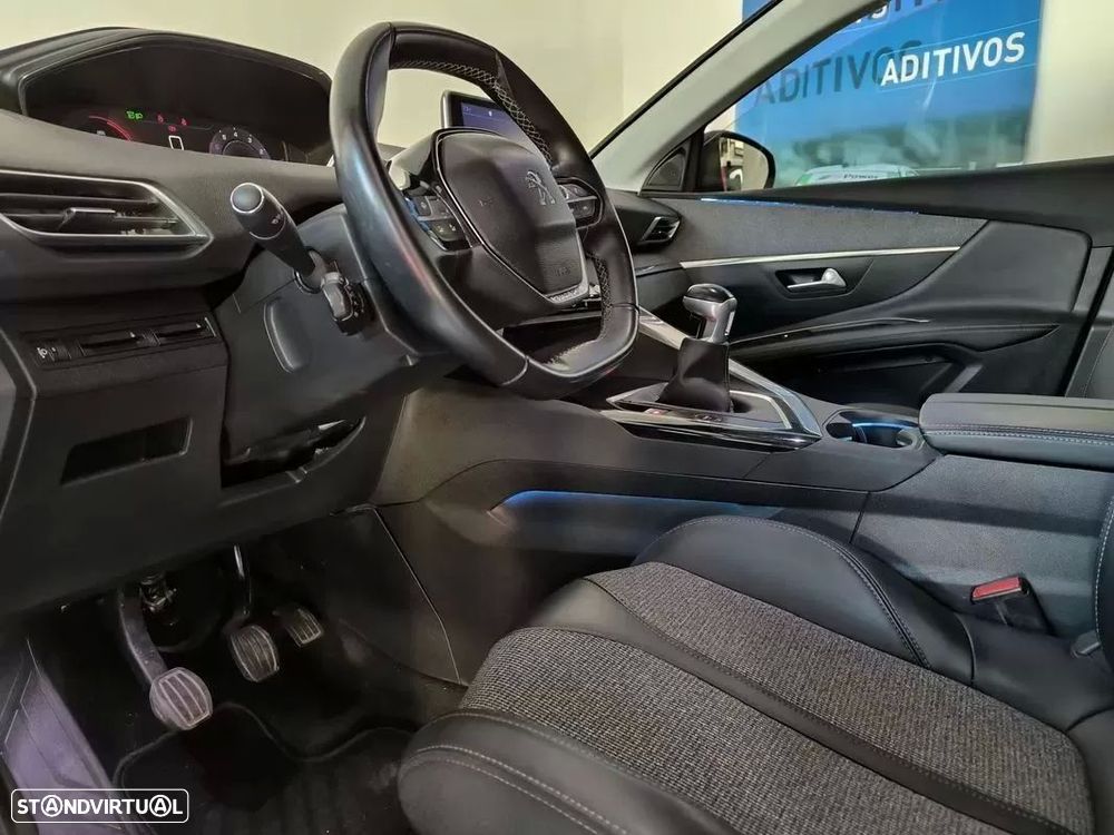 Peugeot 3008 - 19