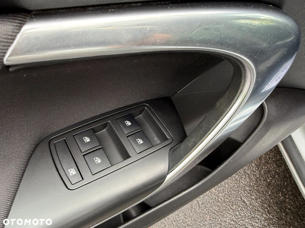 Opel Insignia 2.0 CDTI Cosmo - 28