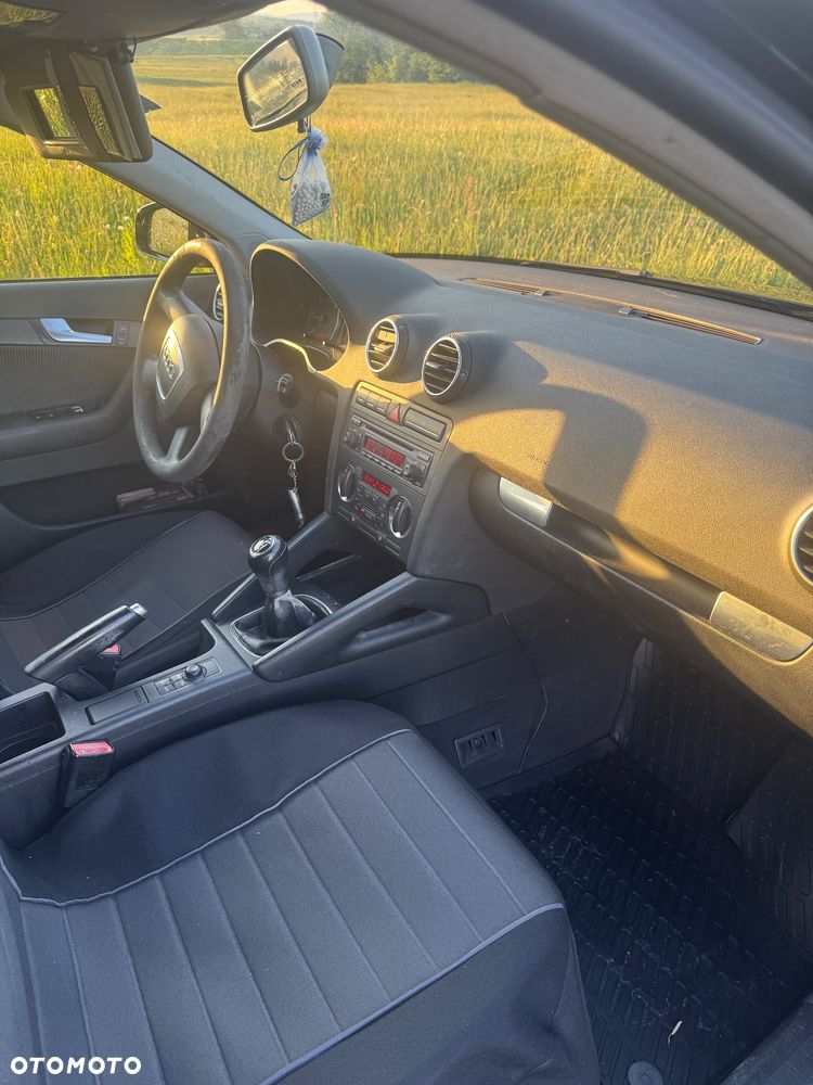 Audi A3 Sportback 2.0 TDI Ambition - 4